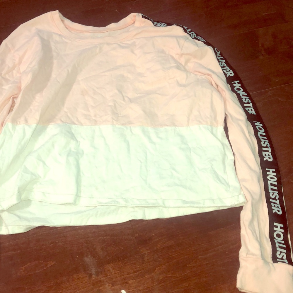 Hollister pink and white long sleeve T-shirt